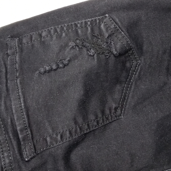 Red Fox womens size 11 ripped jeans - Picture 9 of 12